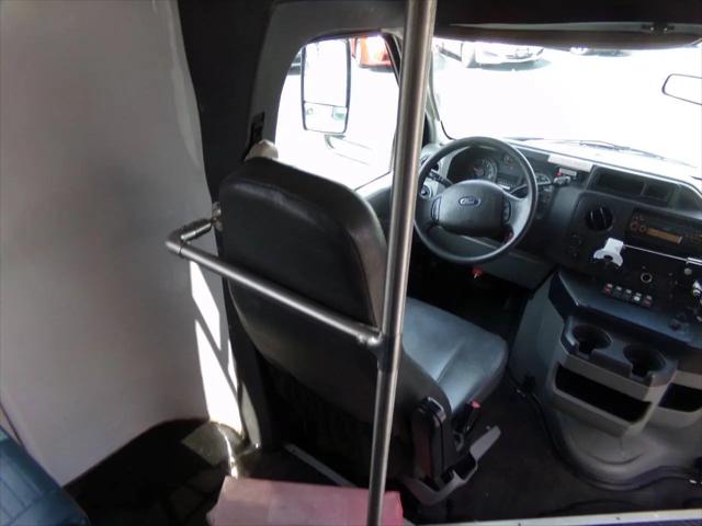 2011 Ford Econoline E-350