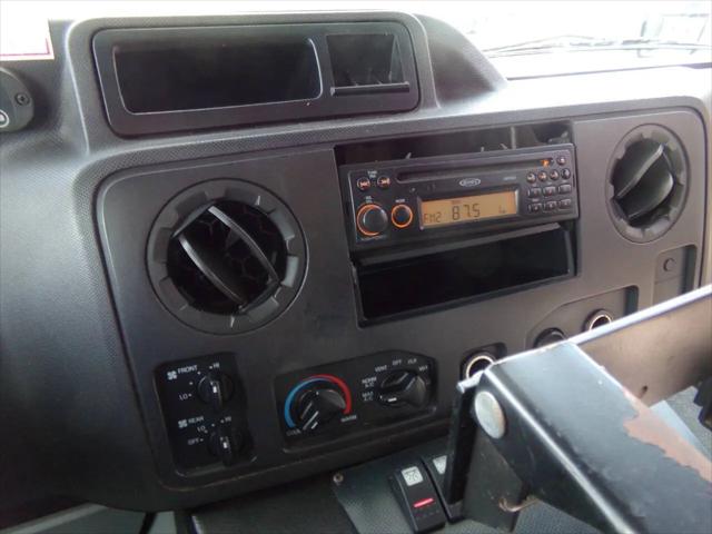 2011 Ford Econoline E-350