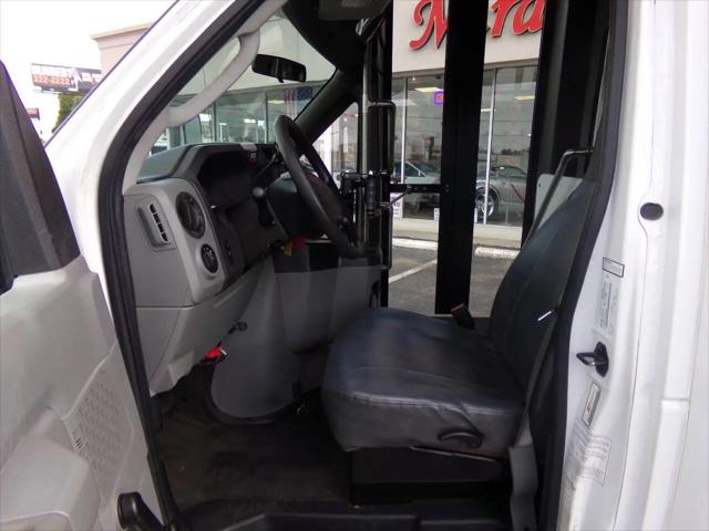 2011 Ford Econoline E-350