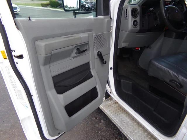 2011 Ford Econoline E-350