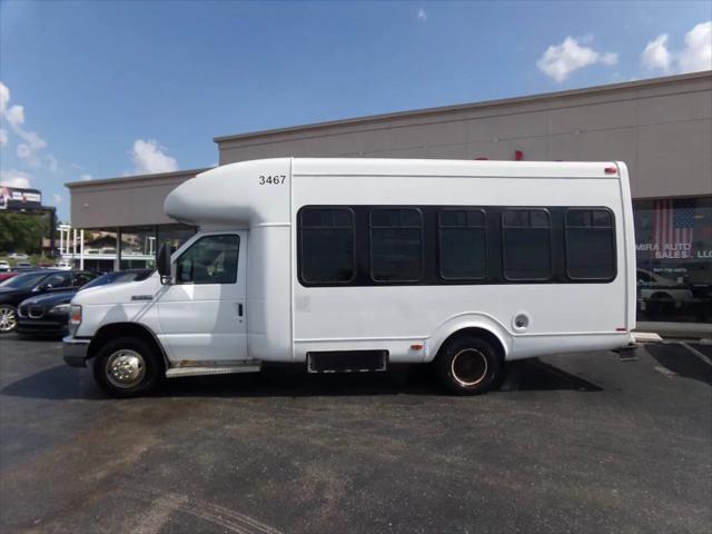 2011 Ford Econoline E-350