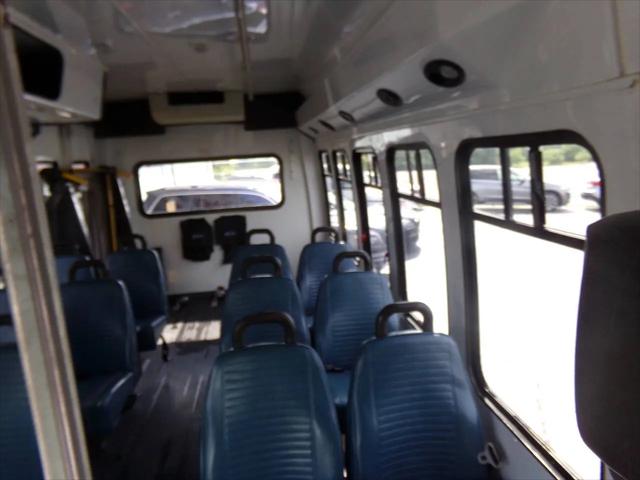 2011 Ford Econoline E-350