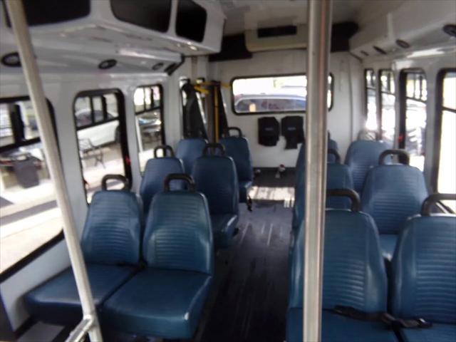 2011 Ford Econoline E-350