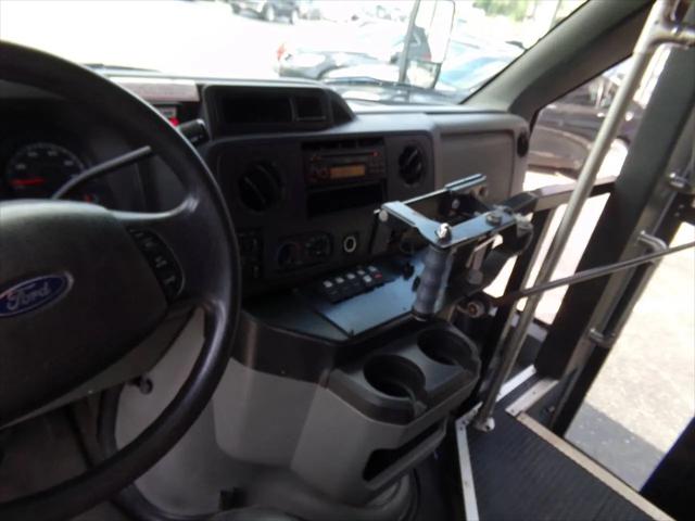 2011 Ford Econoline E-350