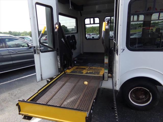 2011 Ford Econoline E-350