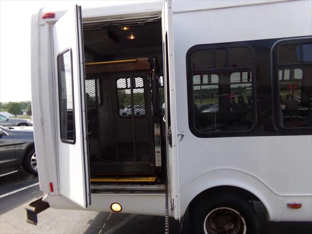 2011 Ford Econoline E-350