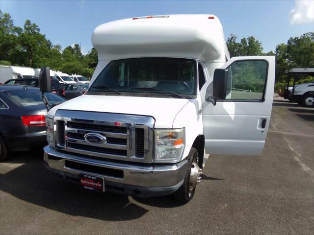 2011 Ford Econoline E-350