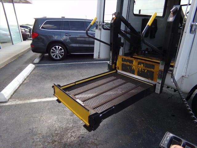 2011 Ford Econoline E-350