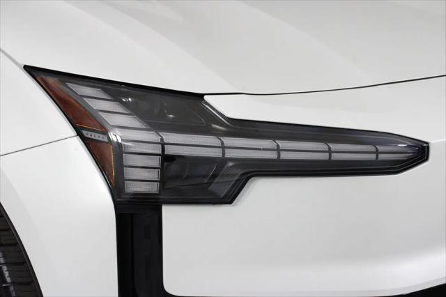 2025 Volvo EX30 Plus Twin Motor Performance, Fully electric
