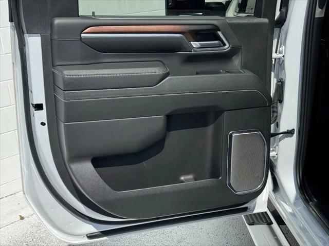 2024 GMC Sierra 3500HD 4WD Crew Cab Long Bed Denali