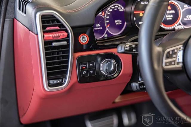2023 Porsche Cayenne Turbo