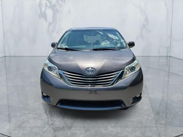 2012 Toyota Sienna Limited V6 7 Passenger