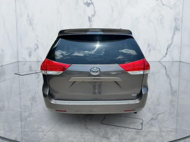 2012 Toyota Sienna Limited V6 7 Passenger