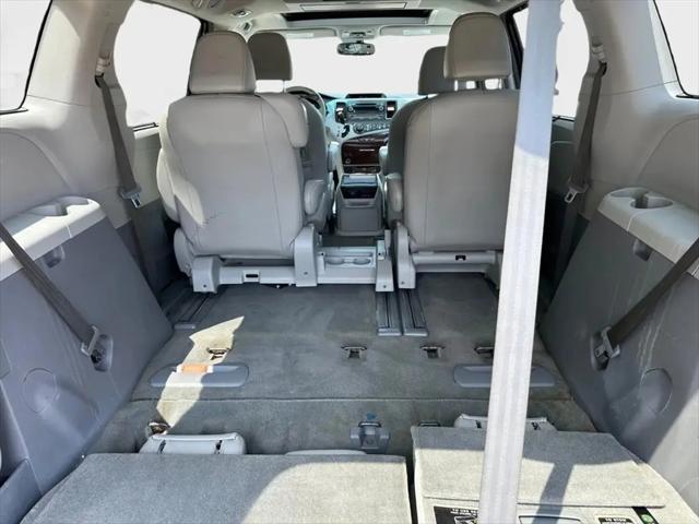 2012 Toyota Sienna Limited V6 7 Passenger