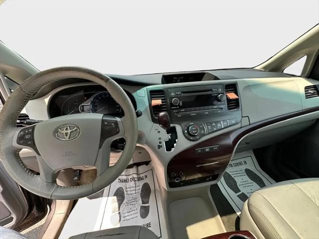 2012 Toyota Sienna Limited V6 7 Passenger