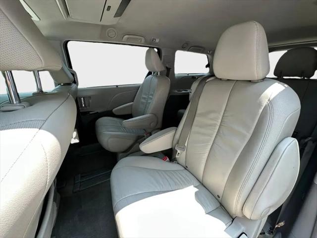 2012 Toyota Sienna Limited V6 7 Passenger