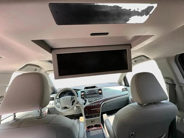 2012 Toyota Sienna Limited V6 7 Passenger