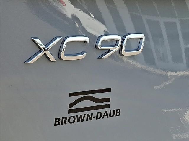 2026 Volvo XC90 Plus, B6 AWD Gas (mild hybrid), Gasoline, Bright, 7 Seats