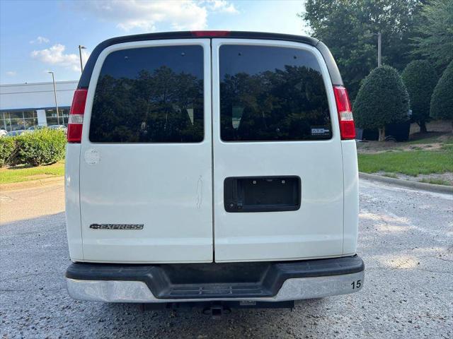 2018 Chevrolet Express LS