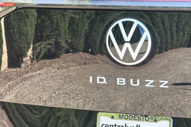 2025 Volkswagen ID. Buzz Pro S
