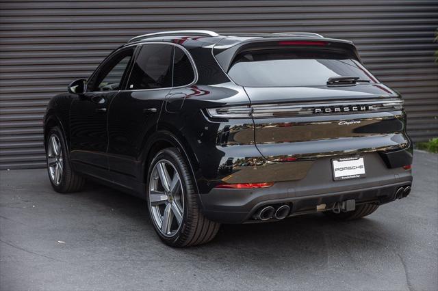 2024 Porsche Cayenne E-Hybrid Unknown