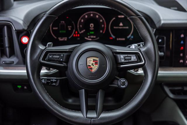 2024 Porsche Cayenne E-Hybrid Unknown