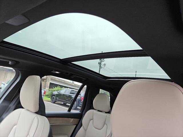 2026 Volvo XC90 Core, B6 AWD Gas (mild hybrid), Gasoline, Bright, 7 Seats