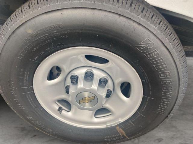 2025 Chevrolet Express Cargo Van RWD 2500 Regular Wheelbase WT
