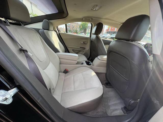 2013 Chevrolet Volt Base