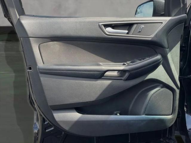 2017 Ford Edge SE