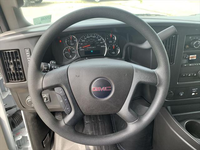 2025 GMC Savana Cutaway Work Van