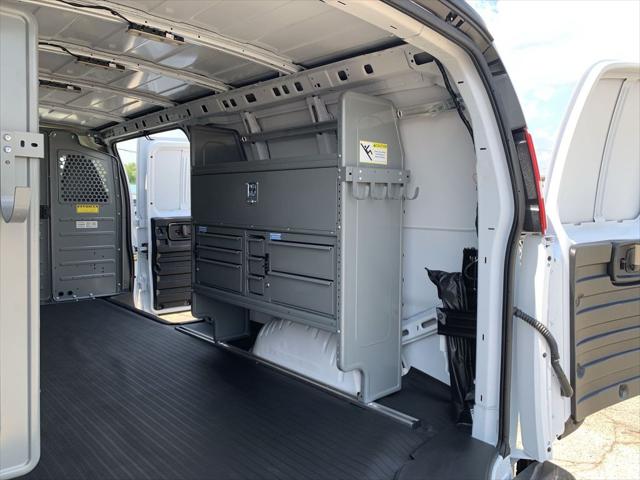 2025 GMC Savana Cargo RWD 2500 Extended Wheelbase Work Van