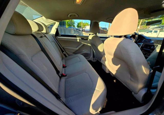 2016 Volkswagen Passat 1.8T S
