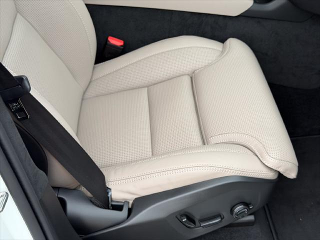2026 Volvo XC90 Ultra, B5 AWD Gas mild hybrid, Gasoline, Bright, 7 Seats