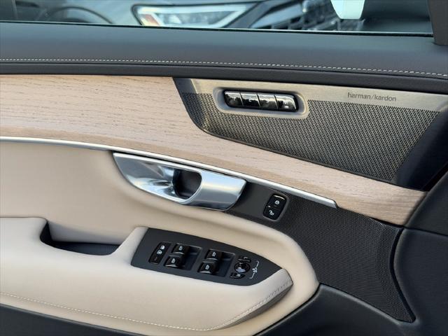 2026 Volvo XC90 Ultra, B5 AWD Gas mild hybrid, Gasoline, Bright, 7 Seats
