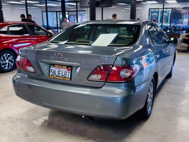 2002 Lexus ES 300 300