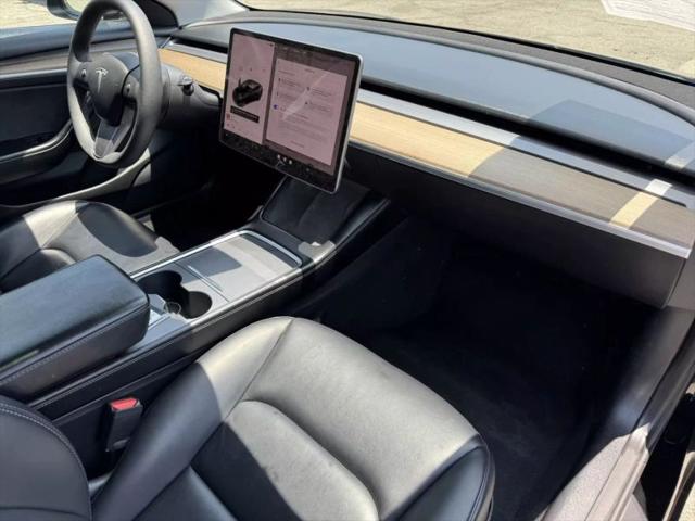 2022 Tesla Model 3 Rear-Wheel Drive