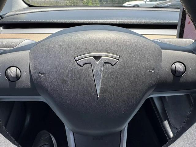 2022 Tesla Model 3 Rear-Wheel Drive
