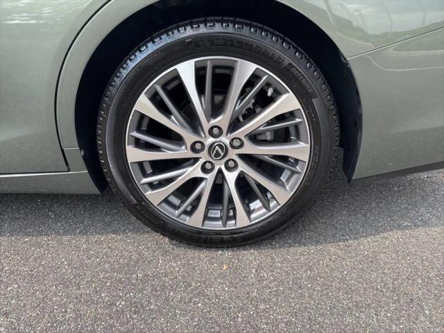 2019 Lexus ES 350 Ultra Luxury