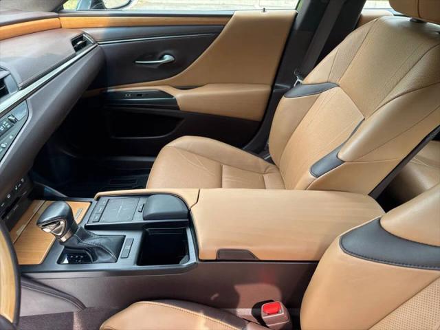 2019 Lexus ES 350 Ultra Luxury