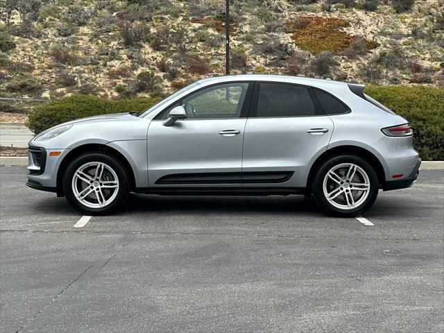 2025 Porsche Macan AWD