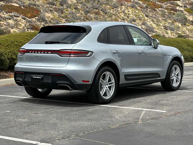 2025 Porsche Macan AWD
