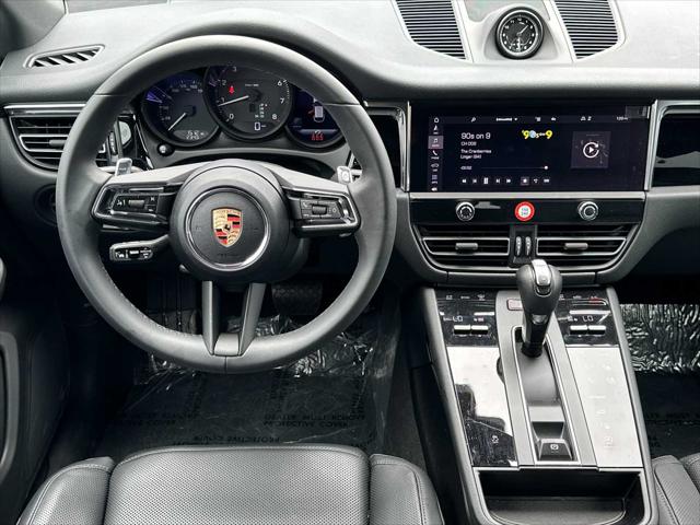 2025 Porsche Macan AWD