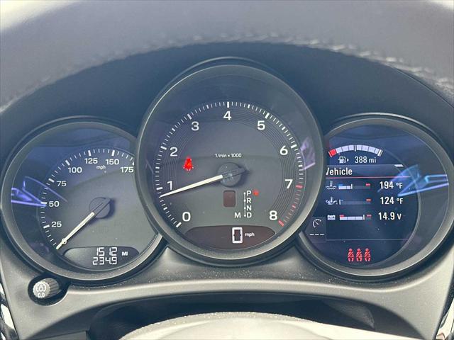 2025 Porsche Macan AWD