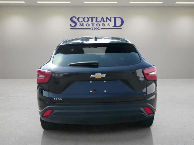 2025 Chevrolet Trax FWD LS