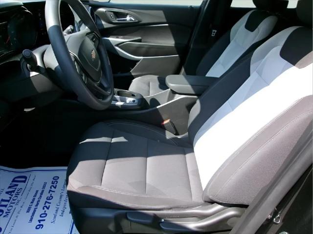 2025 Chevrolet Trax FWD LS