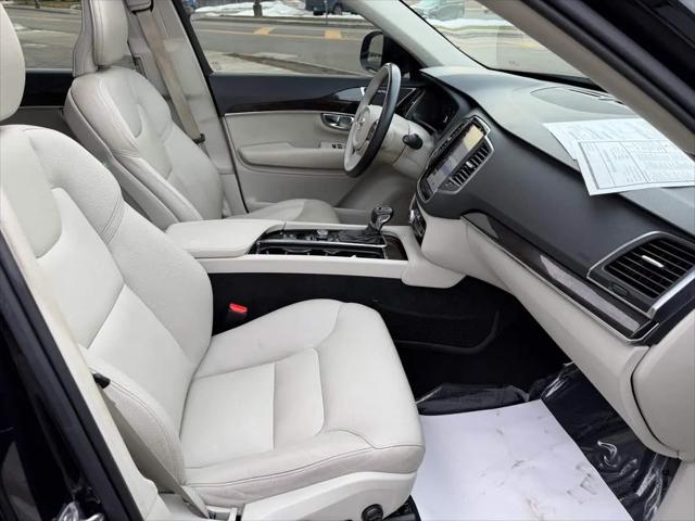 2019 Volvo XC90 T5 Momentum