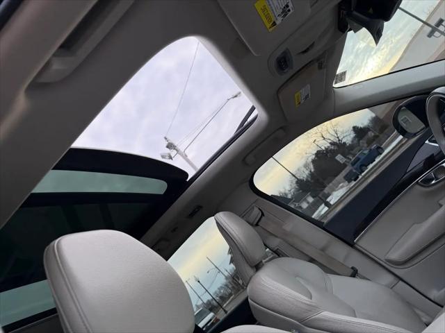 2019 Volvo XC90 T5 Momentum