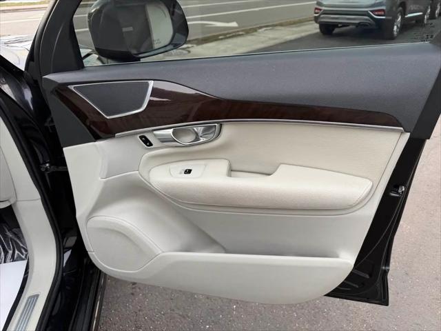 2019 Volvo XC90 T5 Momentum