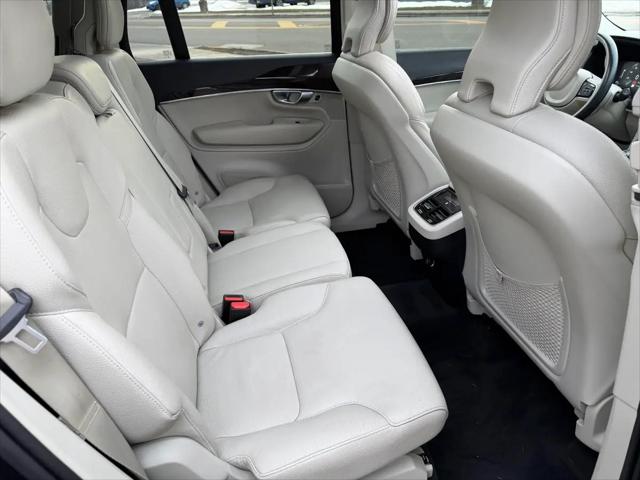 2019 Volvo XC90 T5 Momentum